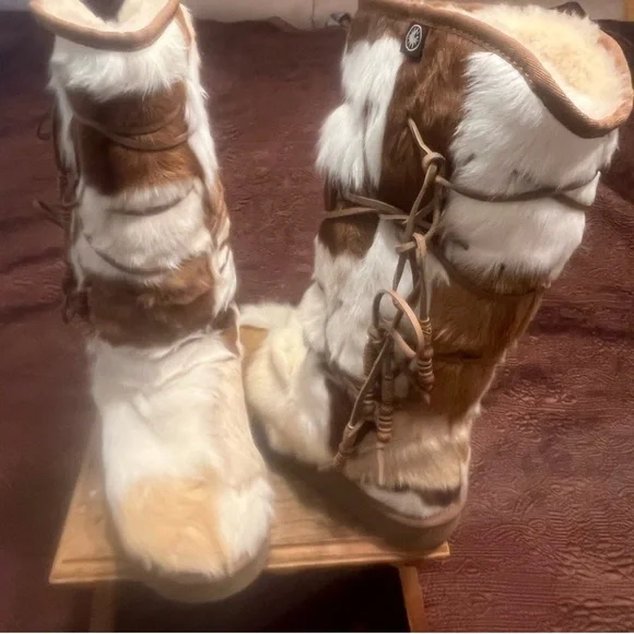 ❄️❄️NEW AUMU Fur Boots❄️❄️ - Picture 2 of 6